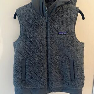 Reversible Patagonia women’s vest, Size small, Charcoal grey